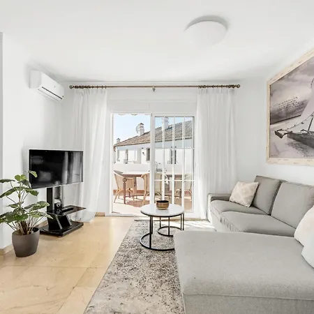 Apartment Cute In Benamara A Few Meters From The Between &marbella